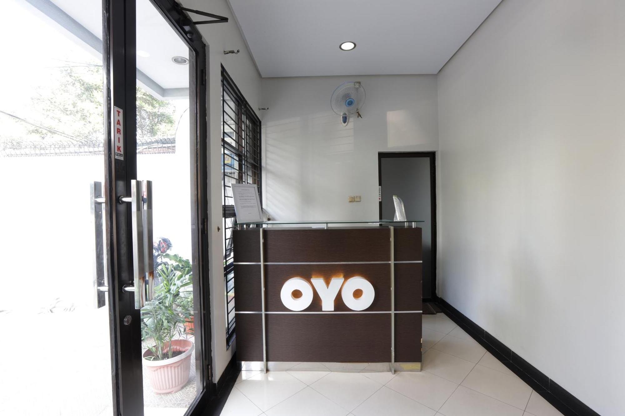 Oyo 148塞姆帕卡广场家庭旅馆-近雅加达伊斯兰医院 外观 照片